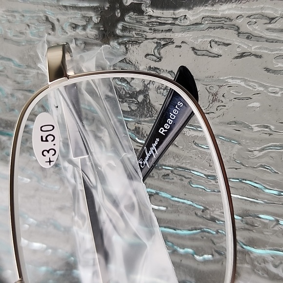 EyeKeeper Fashion Readers Silver +3.50 NWT X002MX00WR - Picture 2 of 5